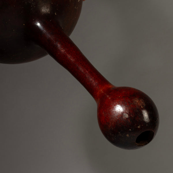 A SUBLIME GLOSSY GOURD FROM CAMEROON ( No 4212 )