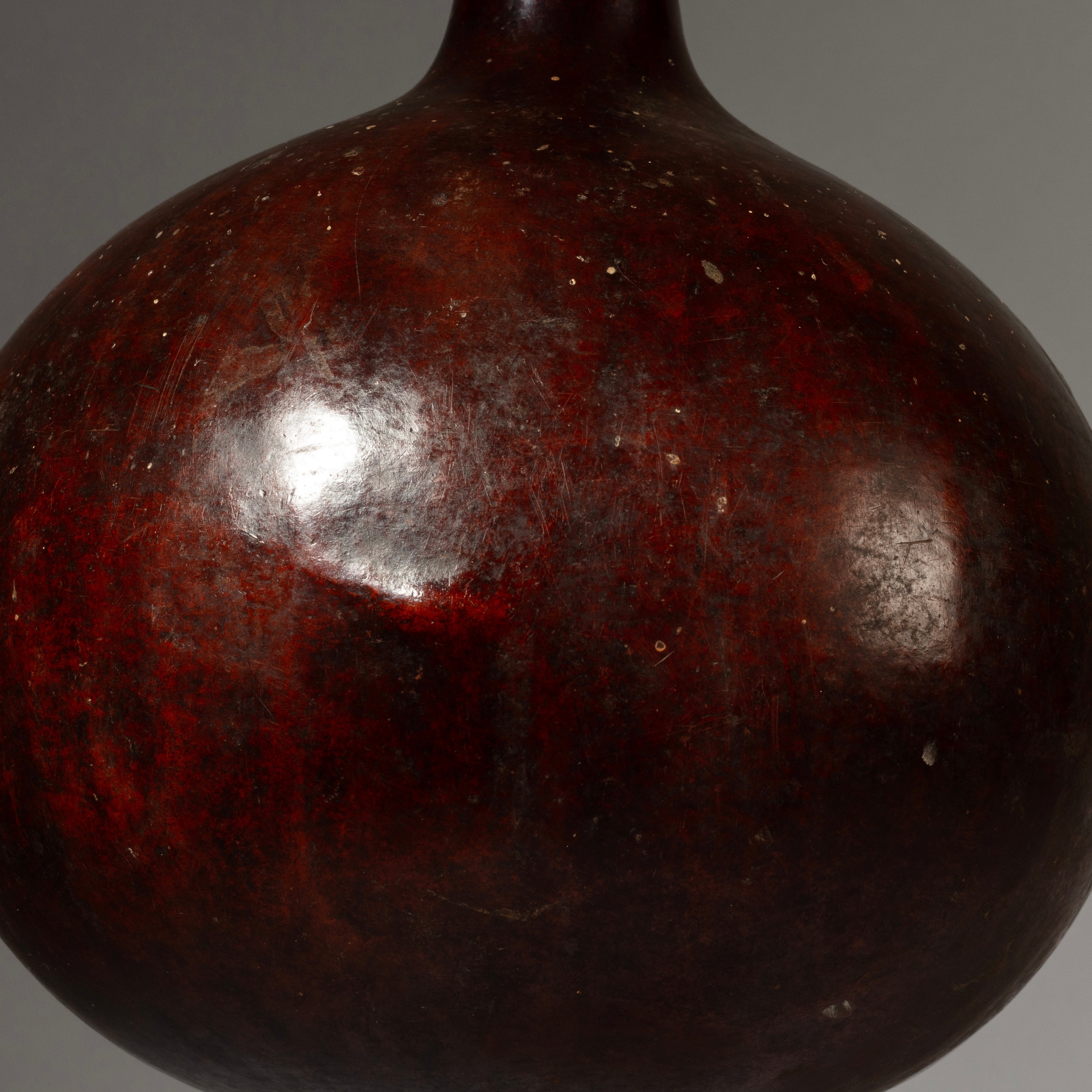 A SUBLIME GLOSSY GOURD FROM CAMEROON ( No 4212 )