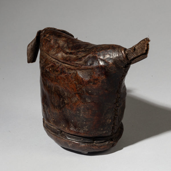 A LUSH  PATINATED ETHIOPIAN LEATHER HEADREST, WELL USED, GURAGE TRIBE, E AFRICA EX UK COLLECTION ( No 4150 )