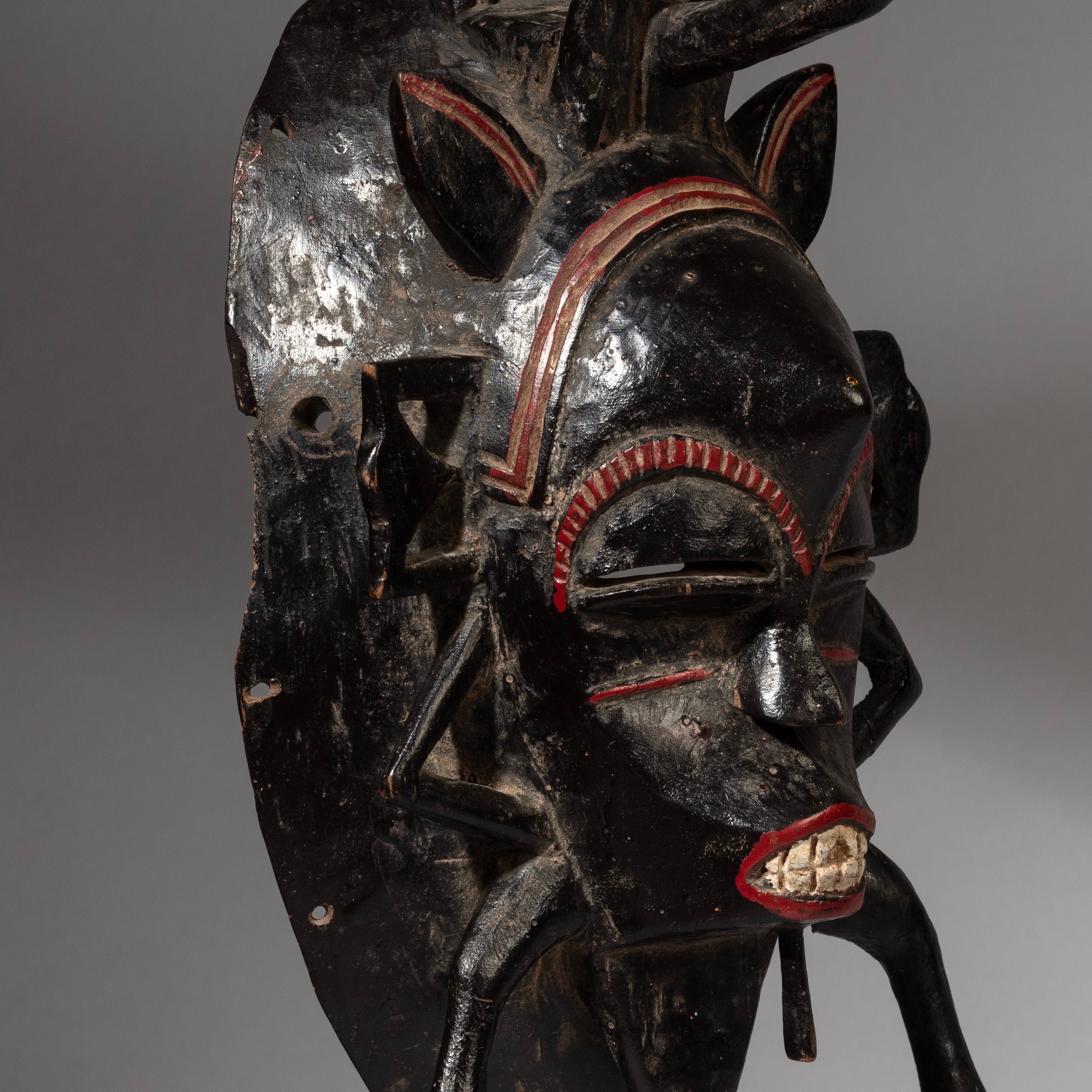 A ROMANTIC KPELIYE’E BIRD MASK WITH ELEPHANT, SENOUFO TRIBE OF THE IVORY COAST W.AFRICA( No 2382)