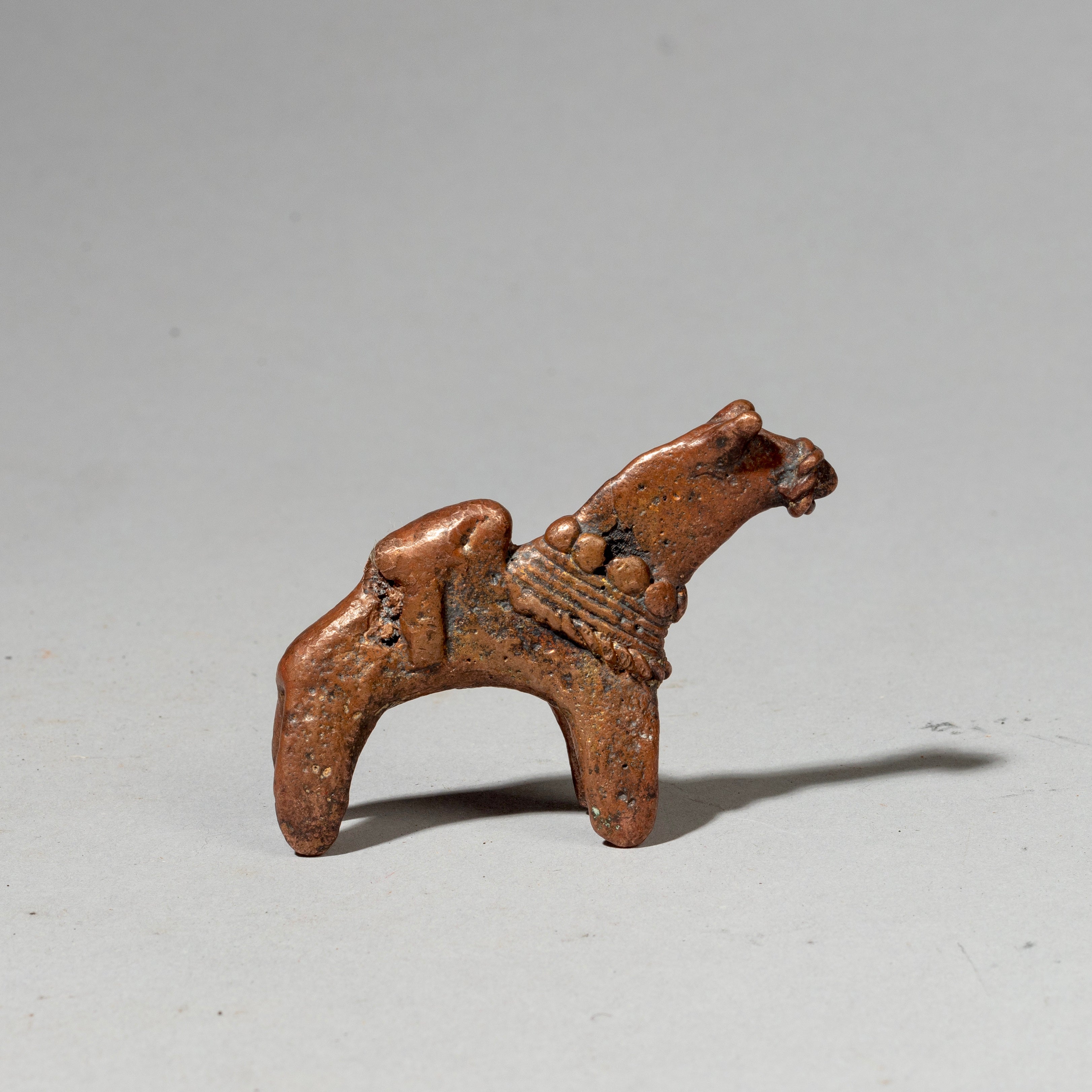 A SCULPTURAL KOTOKO BRASS COLOURED HORSE TALISMAN  ( No 2406)