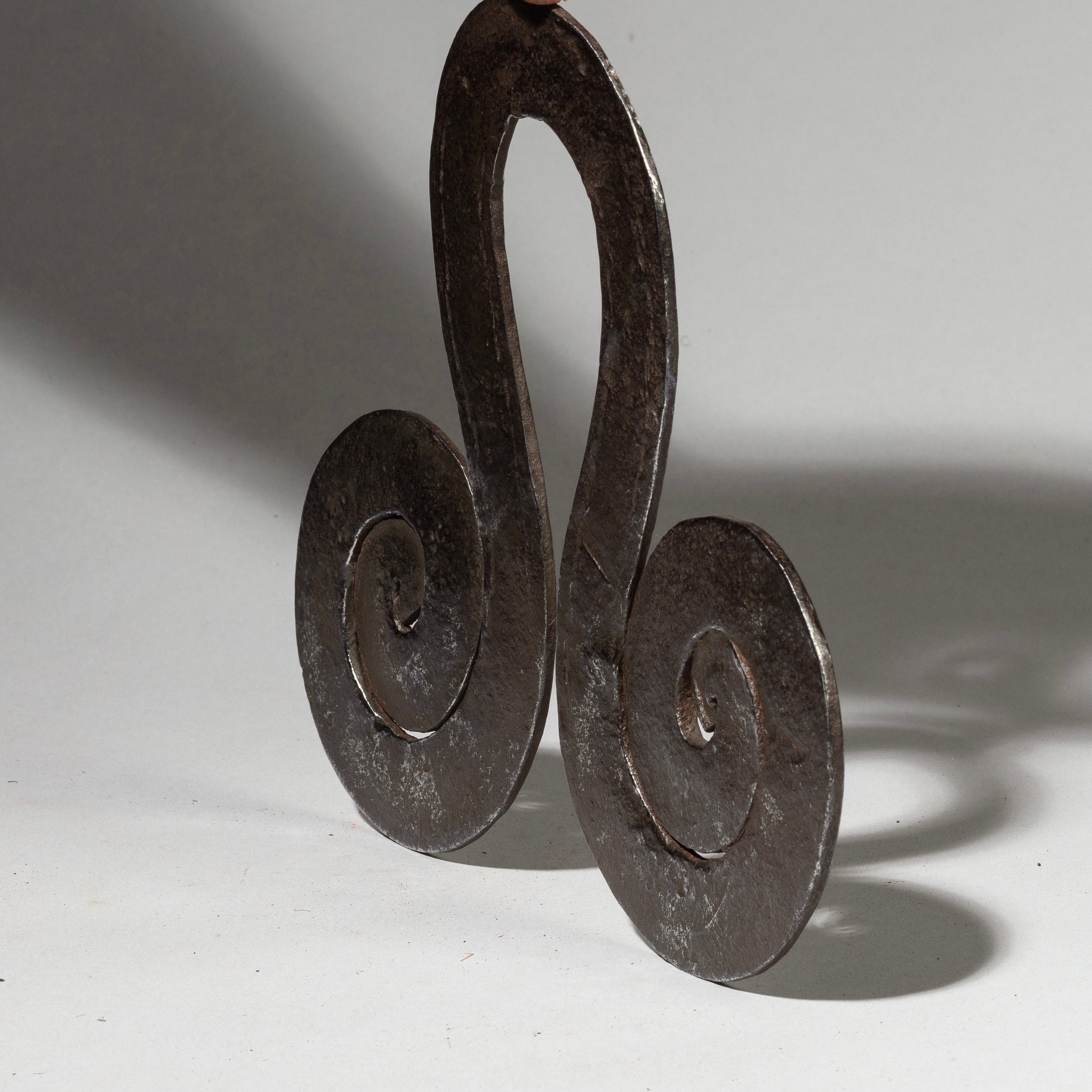 A MESMERISING SPIRAL IRON CURRENCY FROM KIRDI TRIBE OF CAMEROON, WEST AFRICA ( No 2379)