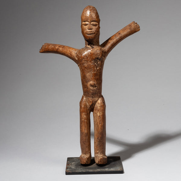 A SUBSTANTIAL LOBI THIL FIGURE FROM BURKINA FASO W.AFRICA EX UK COLL( No 2393)