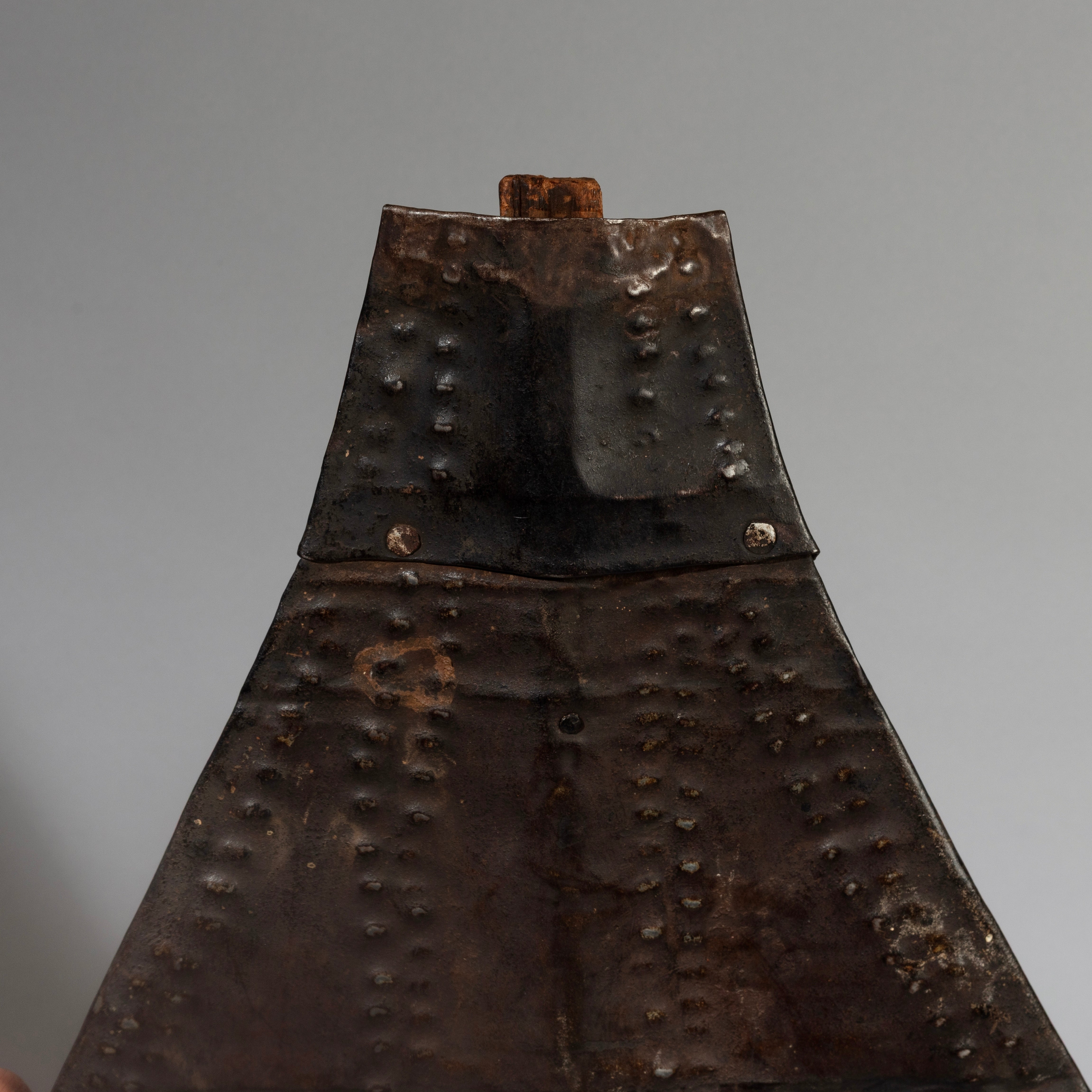 Sold AN EMBOSSED METAL SHIELD, DINKA TRIBE  E.AFRICA WITH GOOD AGE AND PATINA  ( No 4283 )