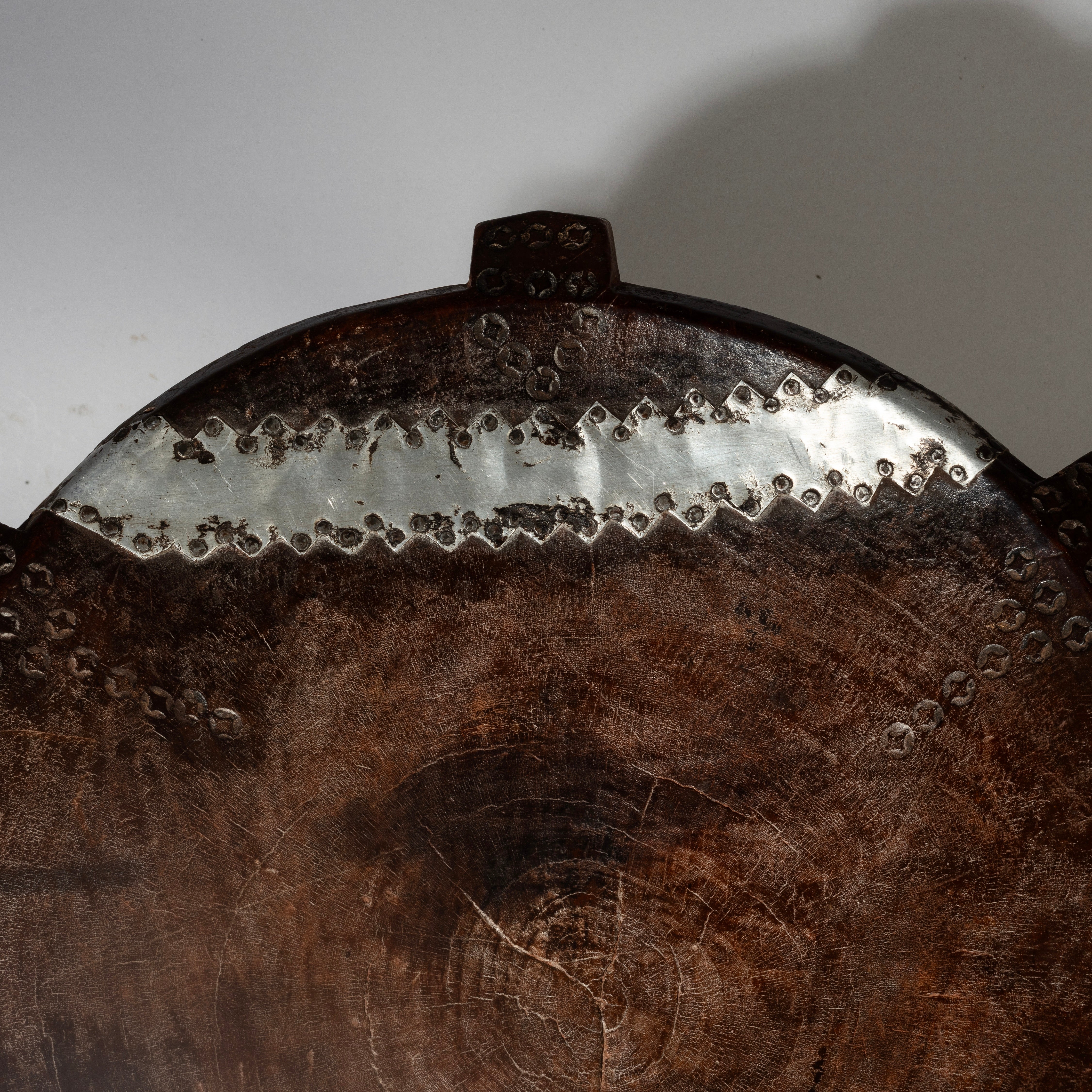 A WELL PATINATED  LARGE ADULT STOOL, HE HE TRIBE TANZANIA ( No 4271 )