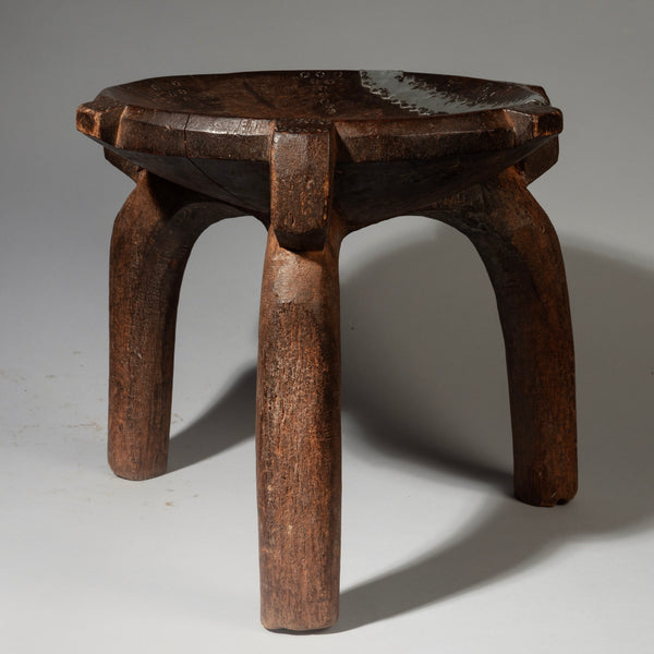 A WELL PATINATED  LARGE ADULT STOOL, HE HE TRIBE TANZANIA ( No 4271 )