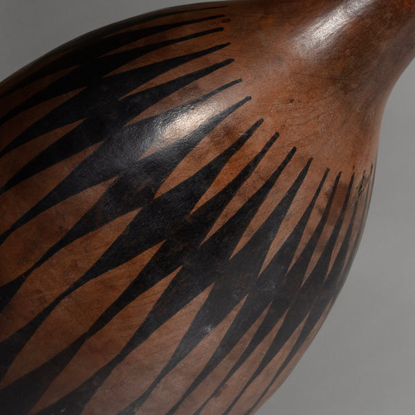 A GRAPHIC MEDIUM SIZED GOURD FROM TUTSI TRIBE OF RWANDA E.AFRICA ( No 4279) (Copy)