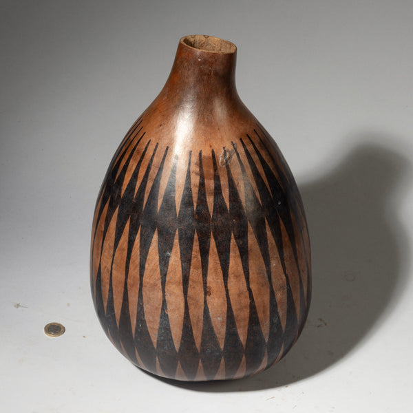 A GRAPHIC MEDIUM SIZED GOURD FROM TUTSI TRIBE OF RWANDA E.AFRICA ( No 4279) (Copy)