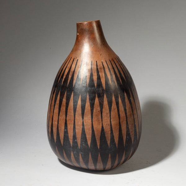 A GRAPHIC MEDIUM SIZED GOURD FROM TUTSI TRIBE OF RWANDA E.AFRICA ( No 4279) (Copy)