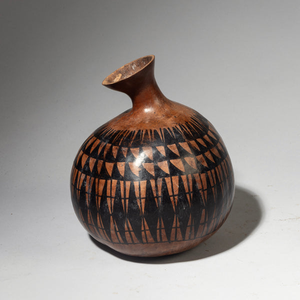 A SMALL, BEAUTIFULLY DECORATED GOURD VESSEL FROM TUTSI TRIBE OF RWANDA E. AFRICA ( No 4232 )