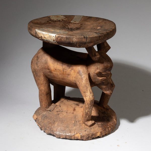 A CHARMING FIGURAL STOOL, PENDE TRIBE OF THE CONGO ( No 4297 )