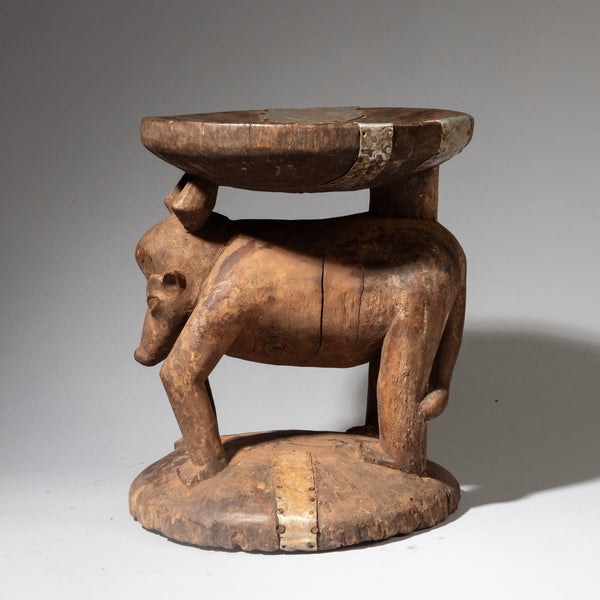 A CHARMING FIGURAL STOOL, PENDE TRIBE OF THE CONGO ( No 4297 )