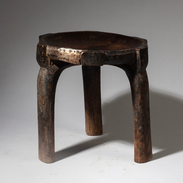 A PRACTICAL + PRETTILY PATINATED  MEDIUM SIZE STOOL, HE HE TRIBE TANZANIA ( No 4270 )