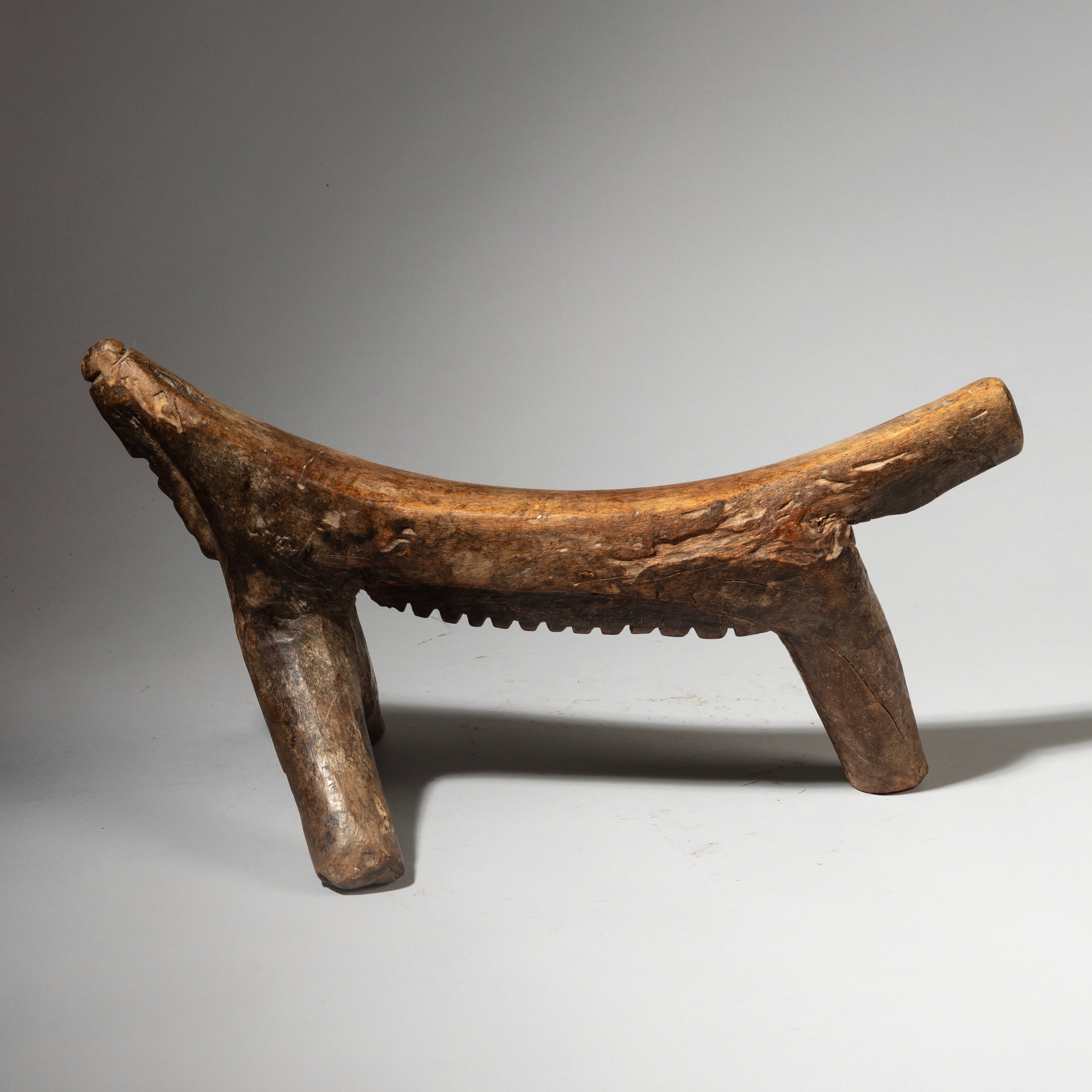 FASCINATING LARGE HEADREST FROM THE DINKA TRIBE EAST AFRICA ( No 4241 )