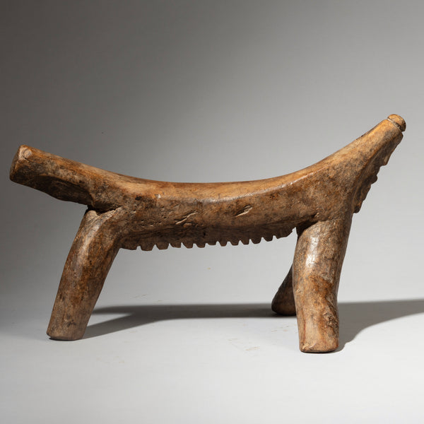 FASCINATING LARGE HEADREST FROM THE DINKA TRIBE EAST AFRICA ( No 4241 )