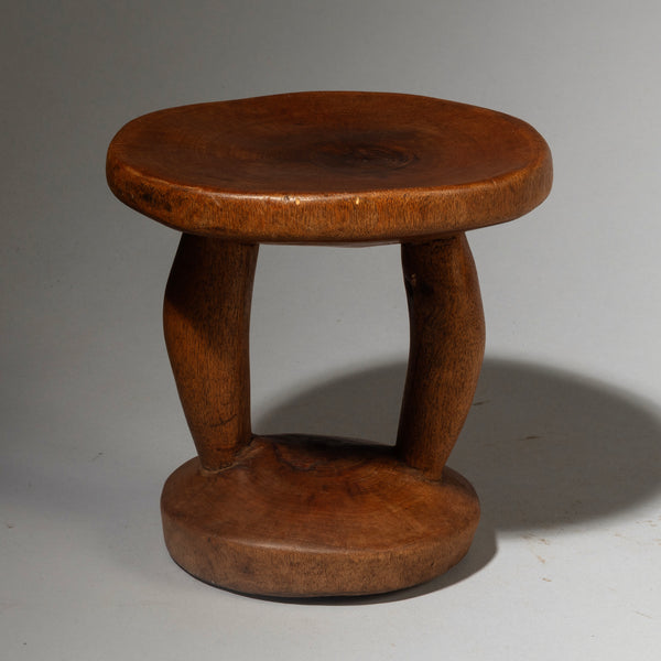 A CIRCULAR HEADREST, POKOT TRIBE KENYA (No 4221 )