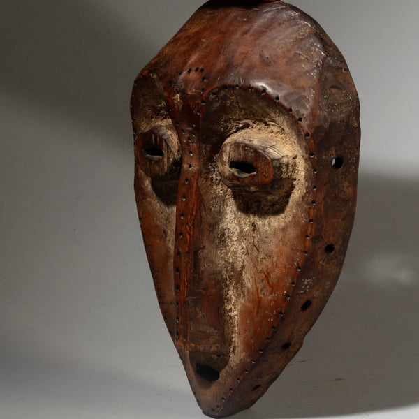 A NICELY PATINATED LEGA TRIBE MASK FROM CONGO [ No 4311]