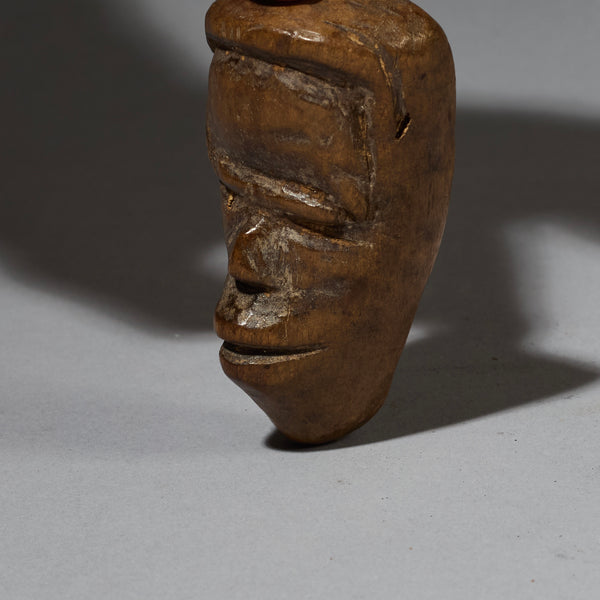 A HANDSOME DAN PASSPORT MASK FROM THE IVORY COAST  ( No 2750 )