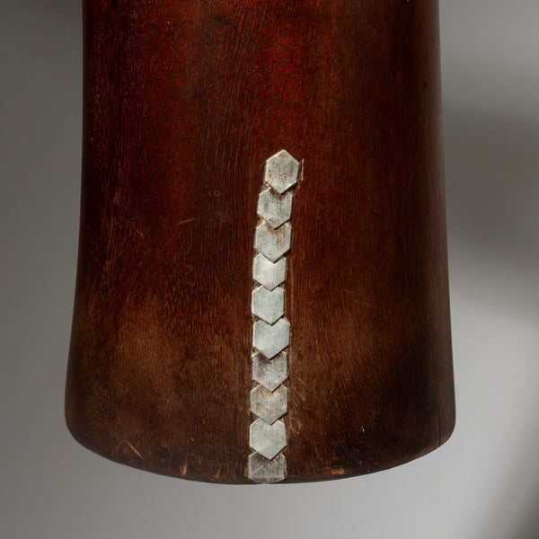 A SLEEK SMALL SIZED HONEY POT FROM TUTSI PEOPLE RWANDA   ( No 4222 )