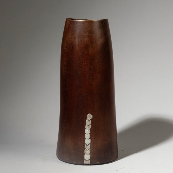 A SLEEK SMALL SIZED HONEY POT FROM TUTSI PEOPLE RWANDA   ( No 4222 )