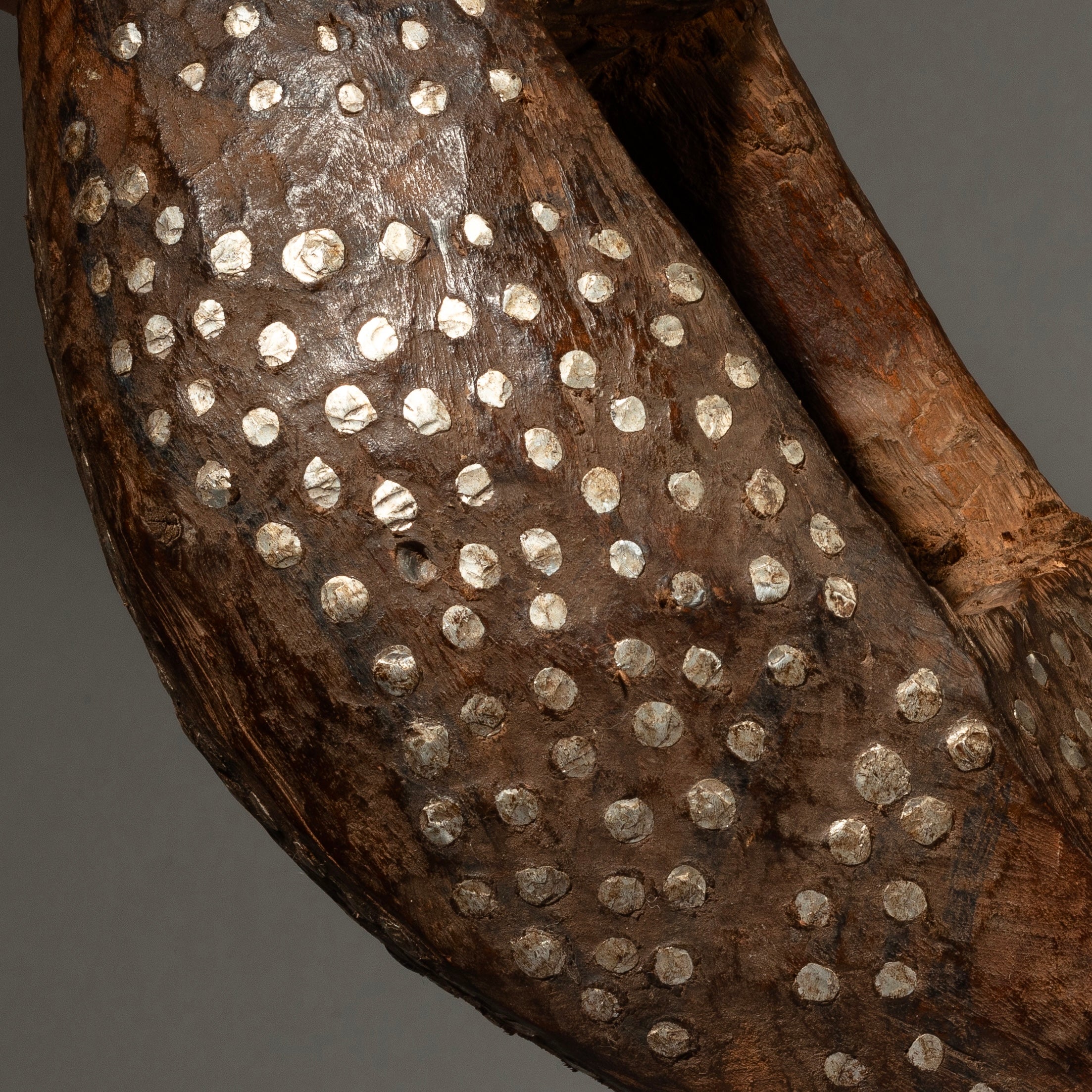 A GRAPHIC STUD DINKA SHIELD WITH PIGMENT DECORATION , FROM EAST AFRICA ( No 4252)