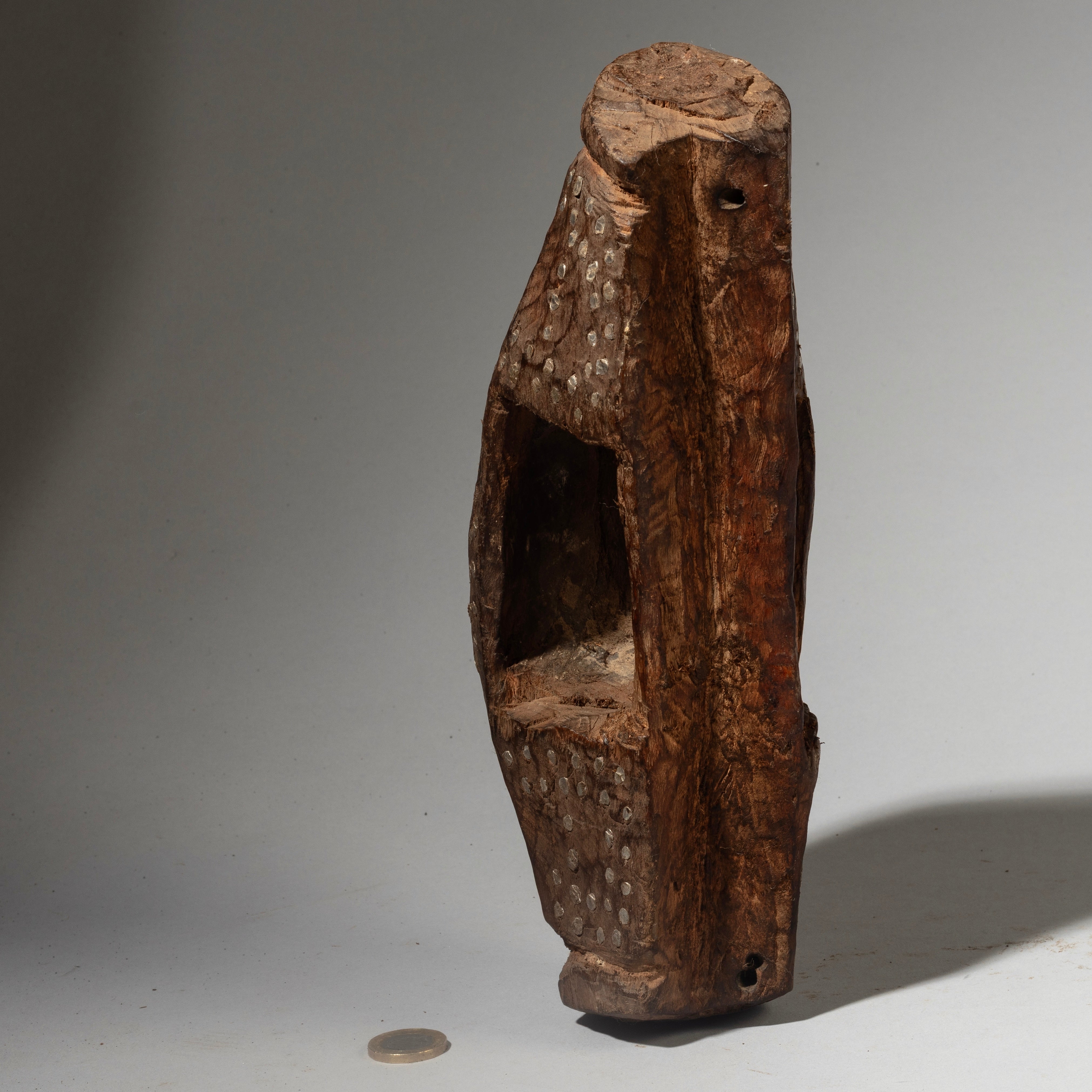A GRAPHIC STUD DINKA SHIELD WITH PIGMENT DECORATION , FROM EAST AFRICA ( No 4252)