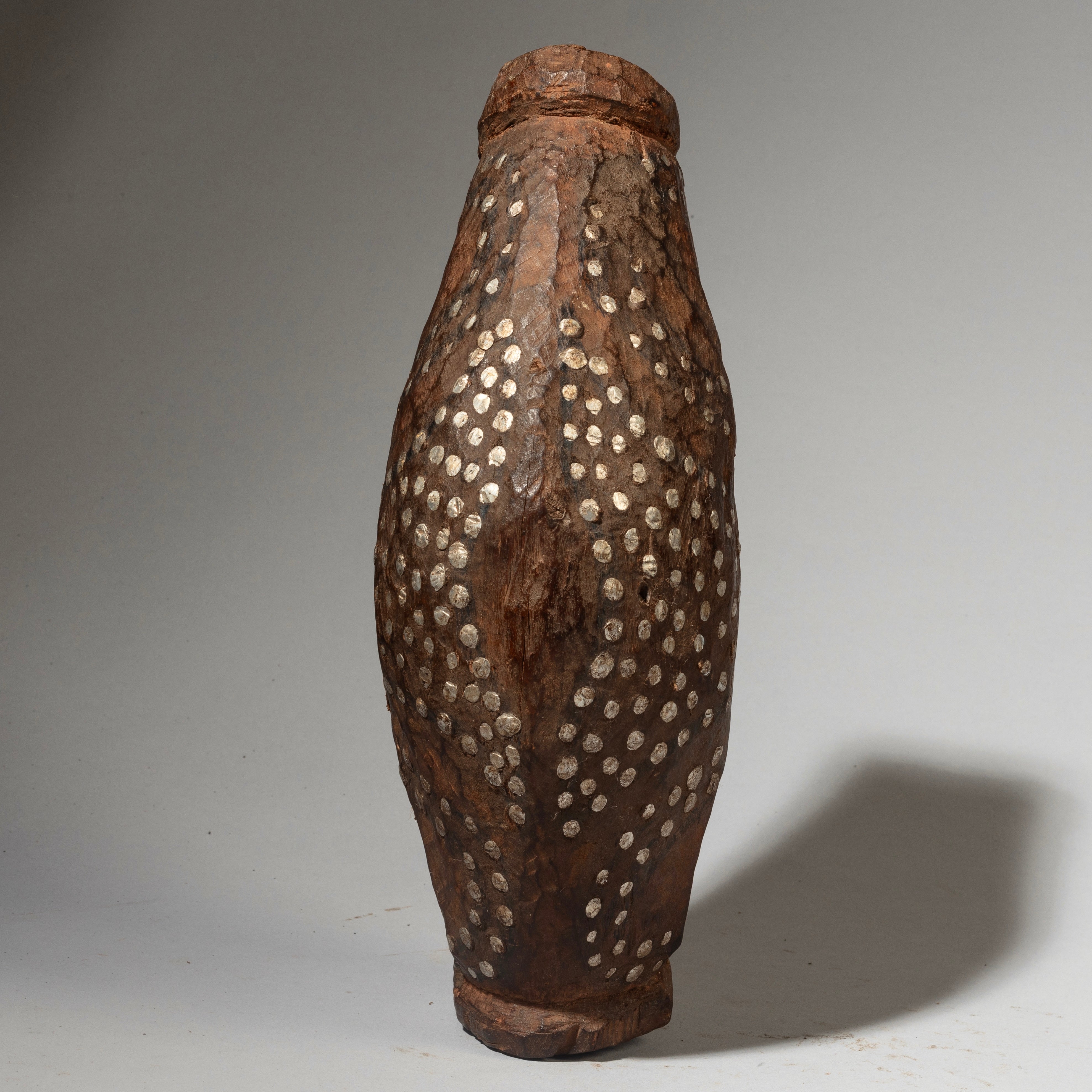 A GRAPHIC STUD DINKA SHIELD WITH PIGMENT DECORATION , FROM EAST AFRICA ( No 4252)