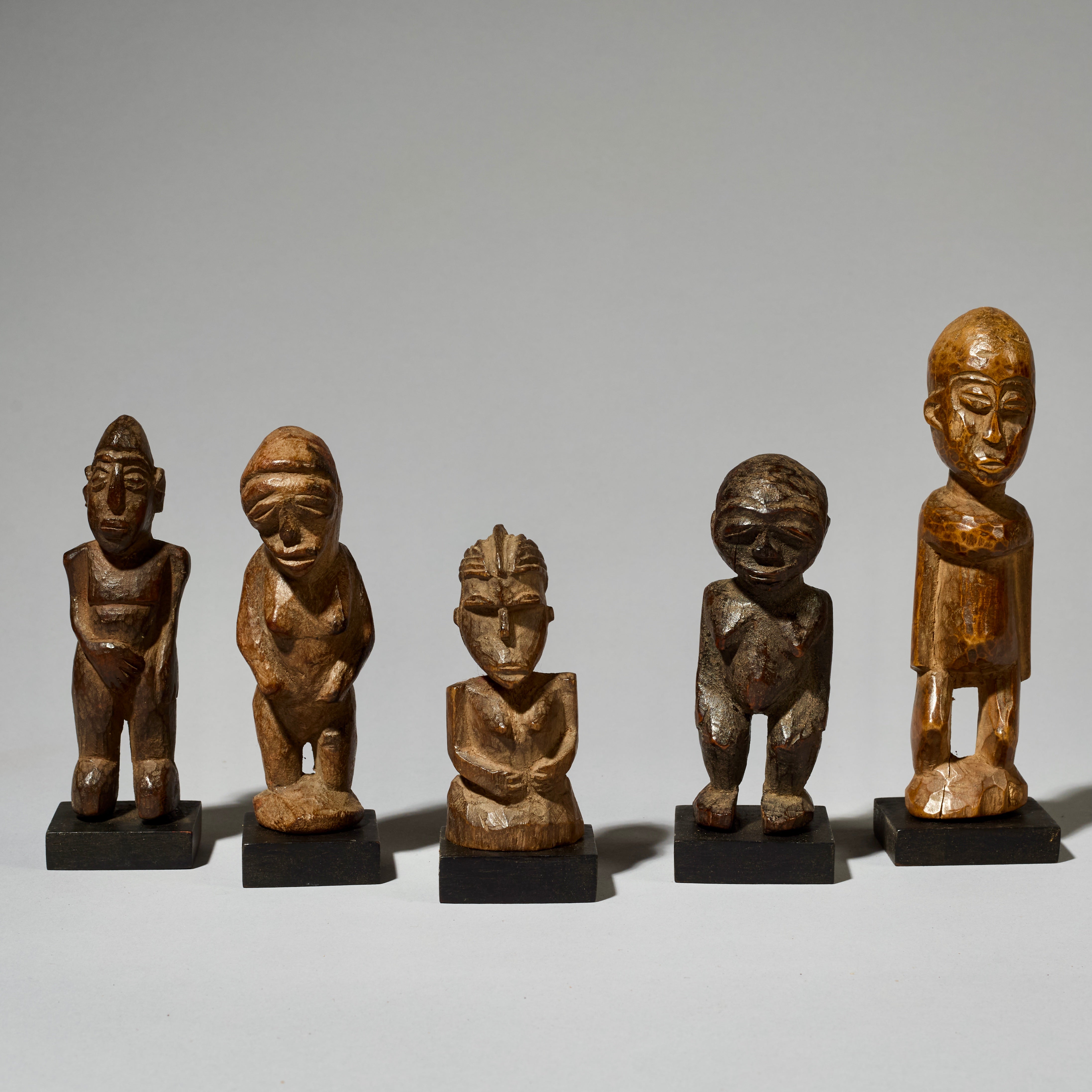 A GROUP OF LIKEABLE CHARM FIGURES, LOBI TRIBE OF THE IVORY COAST, W.AFRICA ( No 2776 )