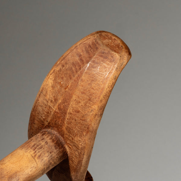 AN EXTRAORDINARY, HIGHLY PATINATED HEADREST FROM BONI TRIBE ( No 4287 )