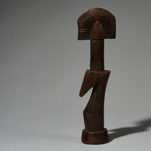 A CLASSIC,  STYLISED DOLL, MOSSI TRIBE BURKINA FASO ( No 2732 )