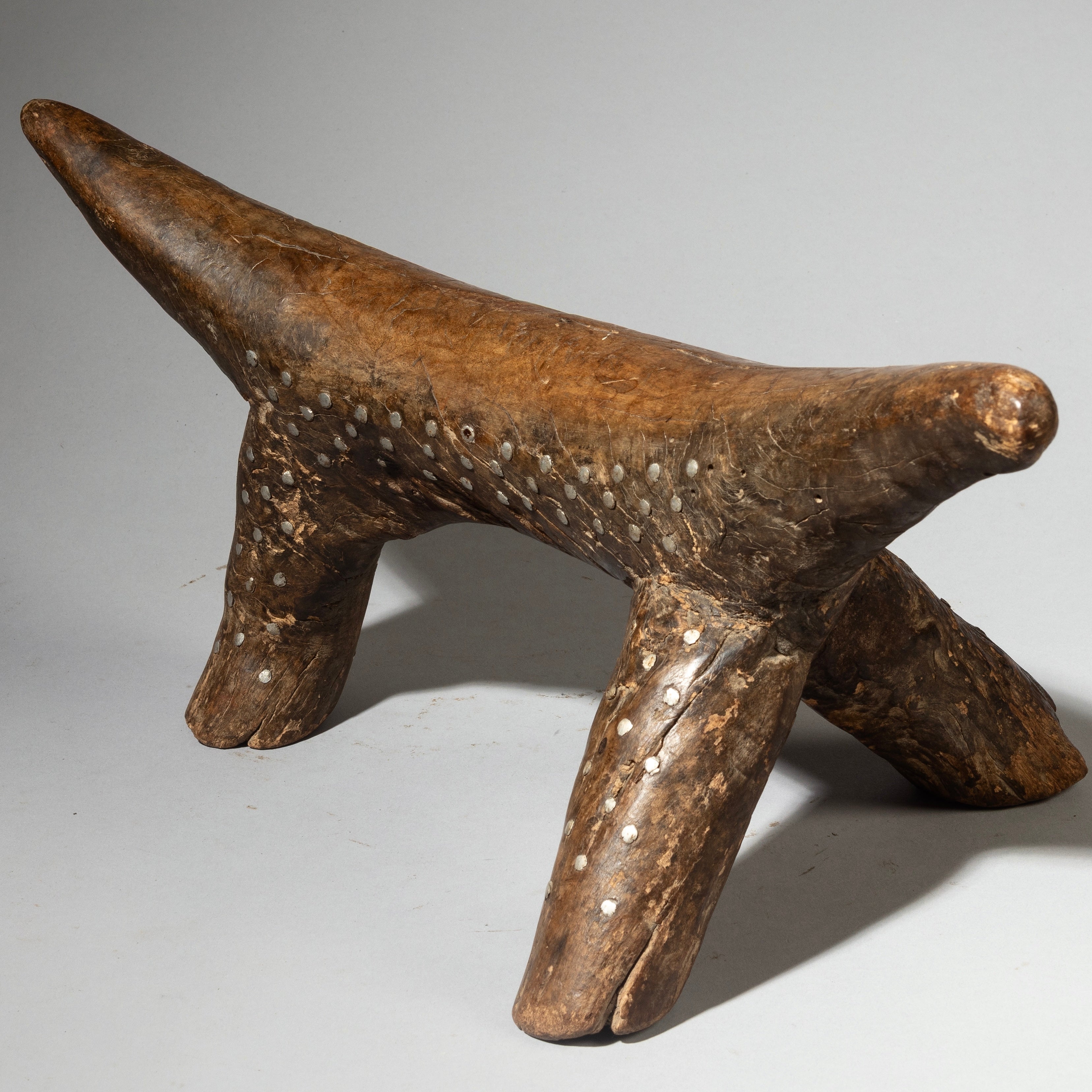 A DECORATED LARGE DINKA TRIBE HEADREST [ No 4316]