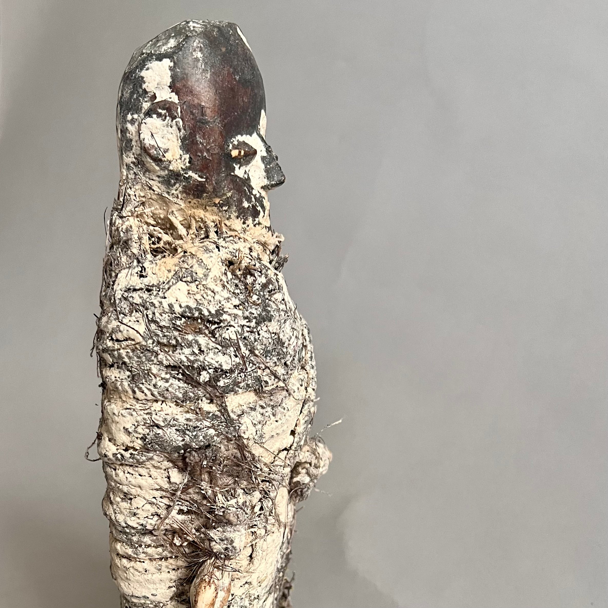 A FANTASTIC FETISH FIGURE, FROM REE TRIBE GHANA ( No 2673)