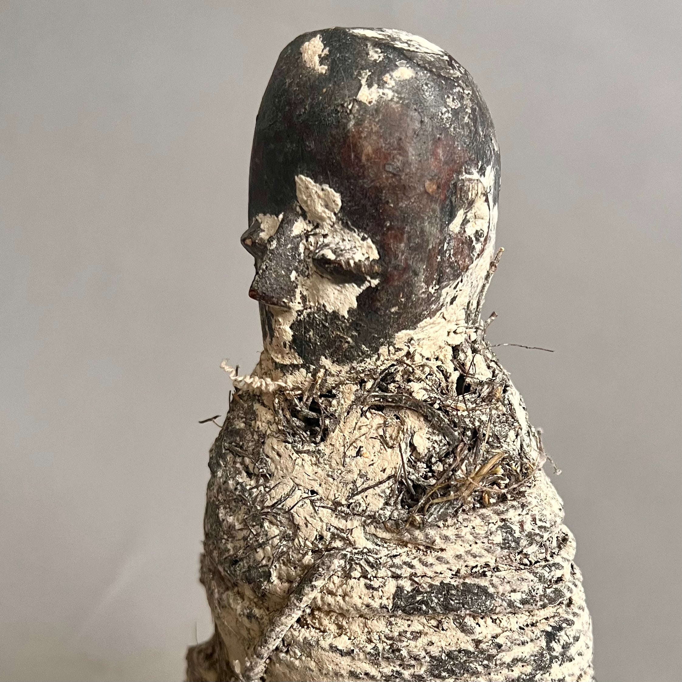 A FANTASTIC FETISH FIGURE, FROM REE TRIBE GHANA ( No 2673)