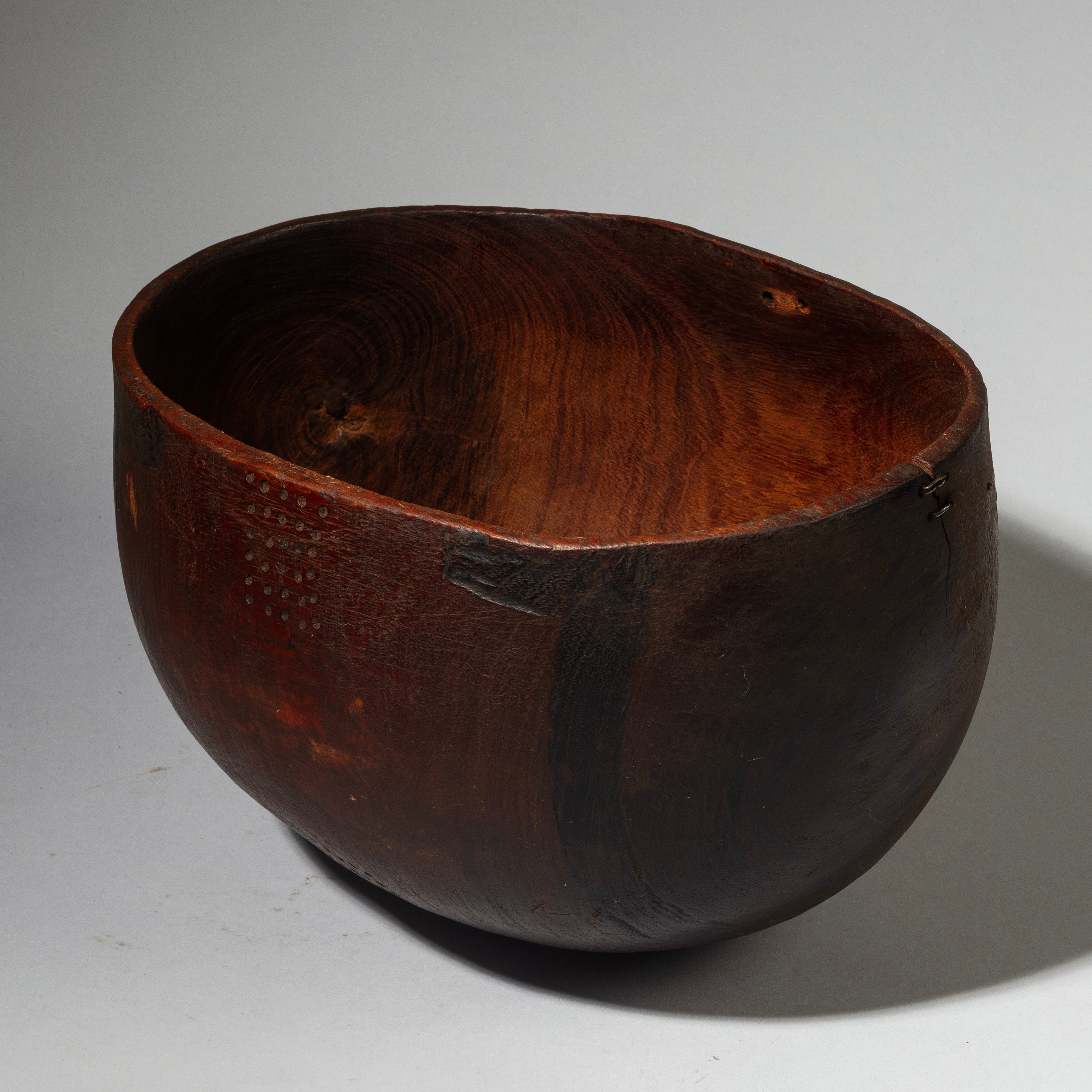 A TRADITIONAL WOODEN BOWL, TURKANA TRIBE KENYA ( No 4263 )