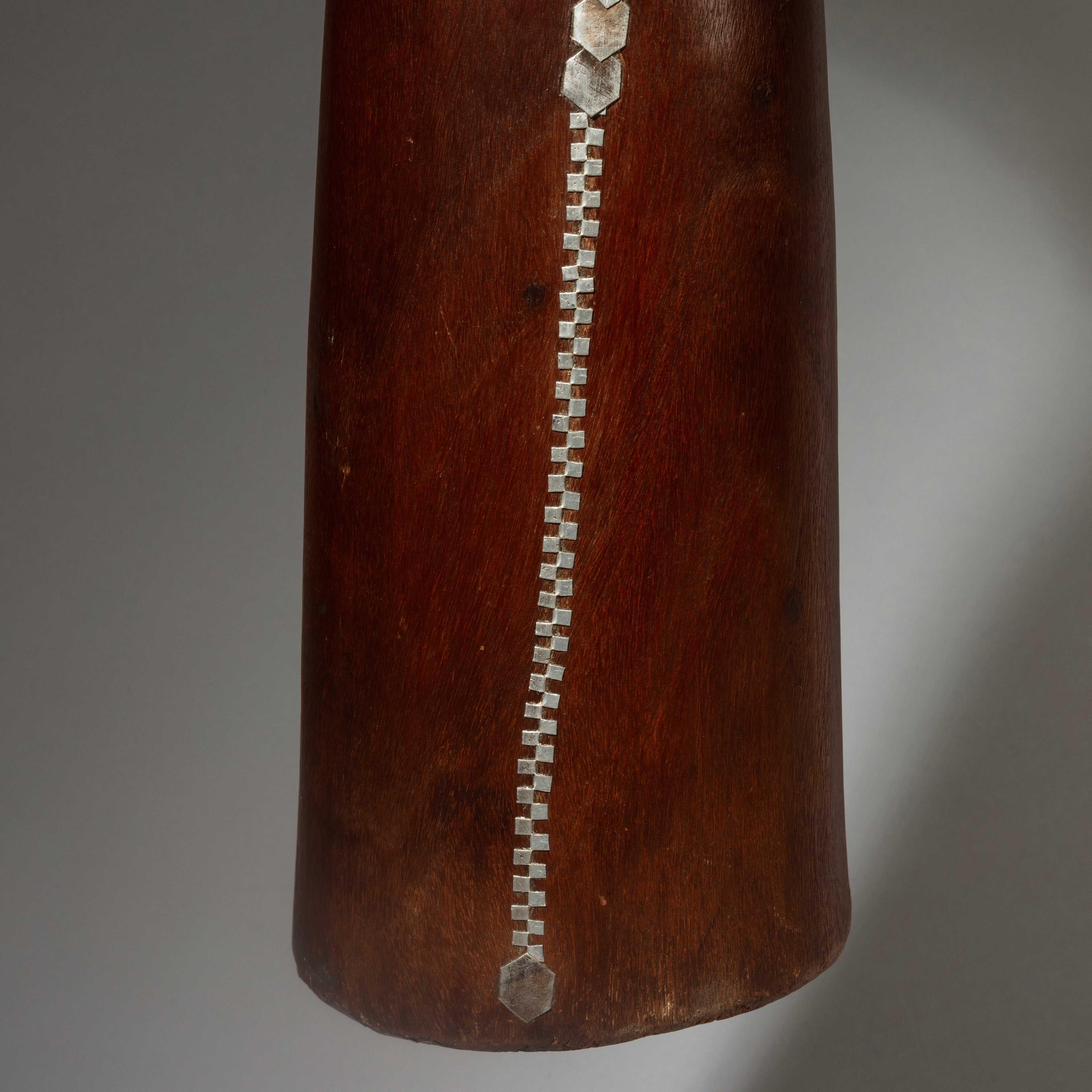 A LARGE HONEY POT FROM TUTSI PEOPLE RWANDA   ( No 4223 )
