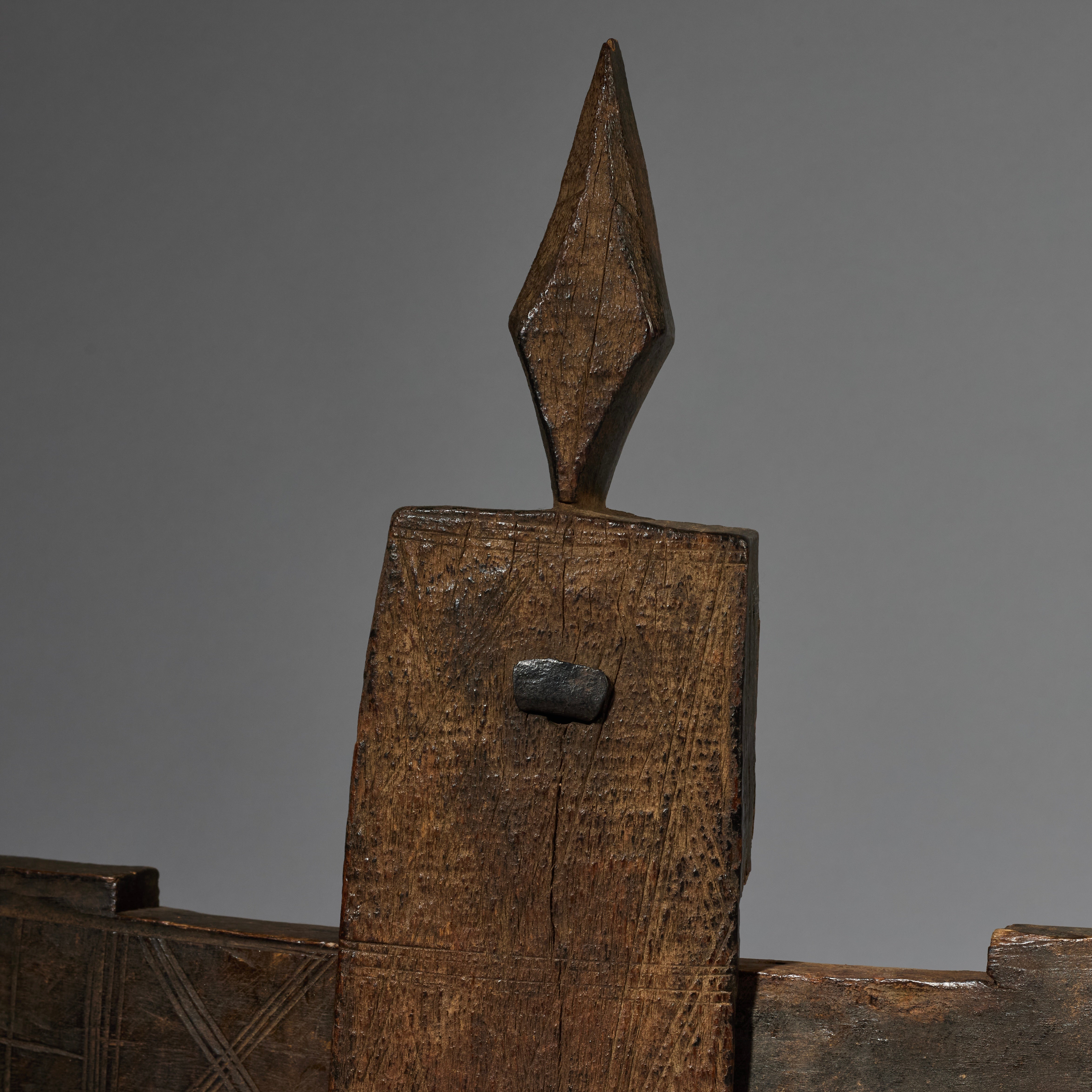 A CROCODILE SHAPED DOOR LOCK FROM THE DOGON TRIBE FROM MALI W.AFRICA( No 2792 )