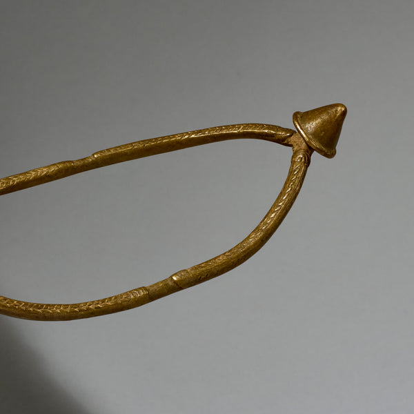 A LOBI BRONZE STIRRUP FROM BURKINA FASO, W AFRICA ( No 2855 )