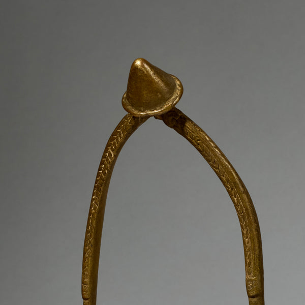 A LOBI BRONZE STIRRUP FROM BURKINA FASO, W AFRICA ( No 2855 )