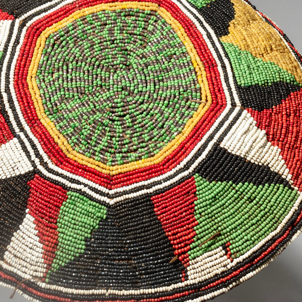 A WOVEN FIBRE+ GLASS BEAD BEAD POT LID FROM NIGERIA( No 4289 )