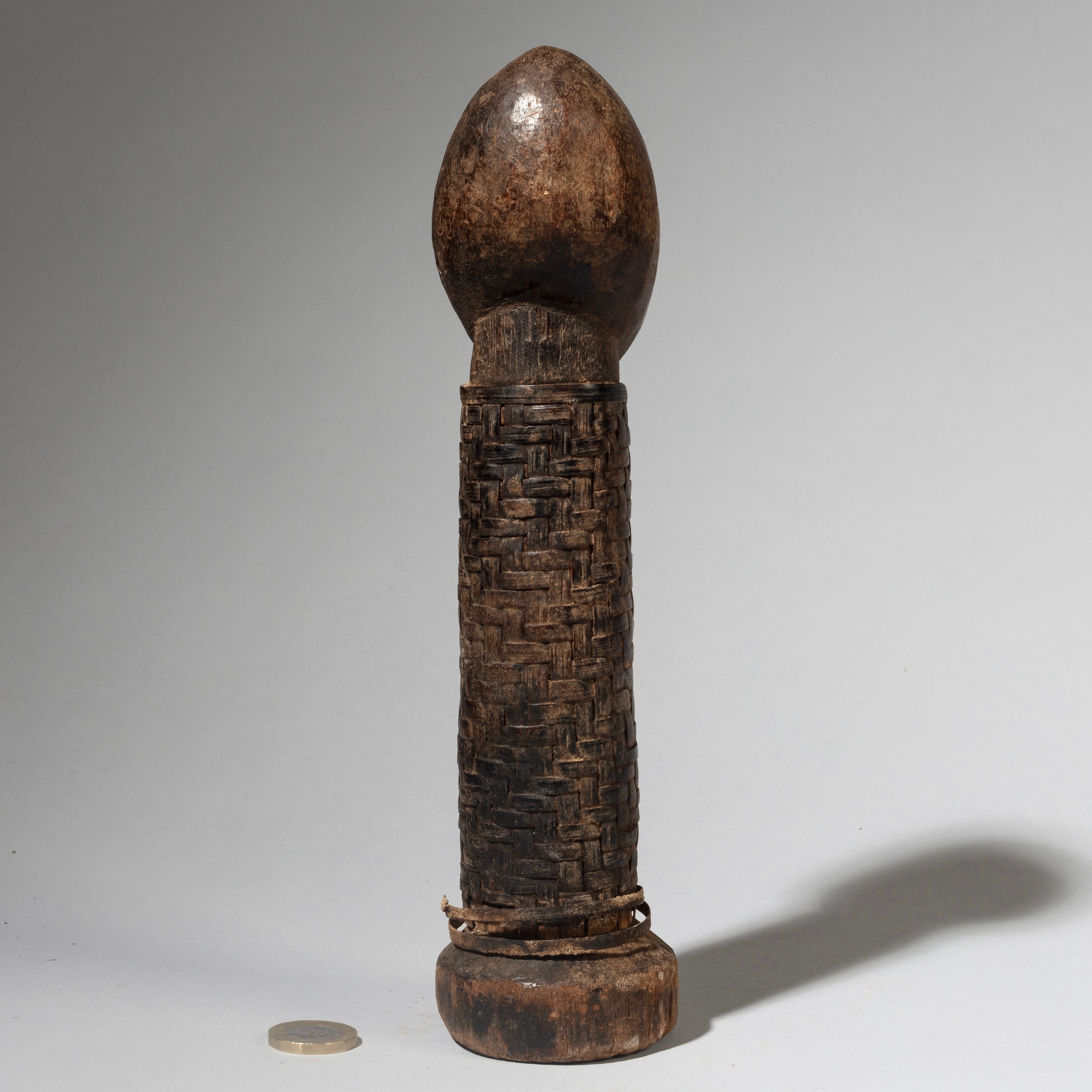 AN APPEALING ABSTRACT FIGURE, LEGA TRIBE CONGO ( No 4292 )