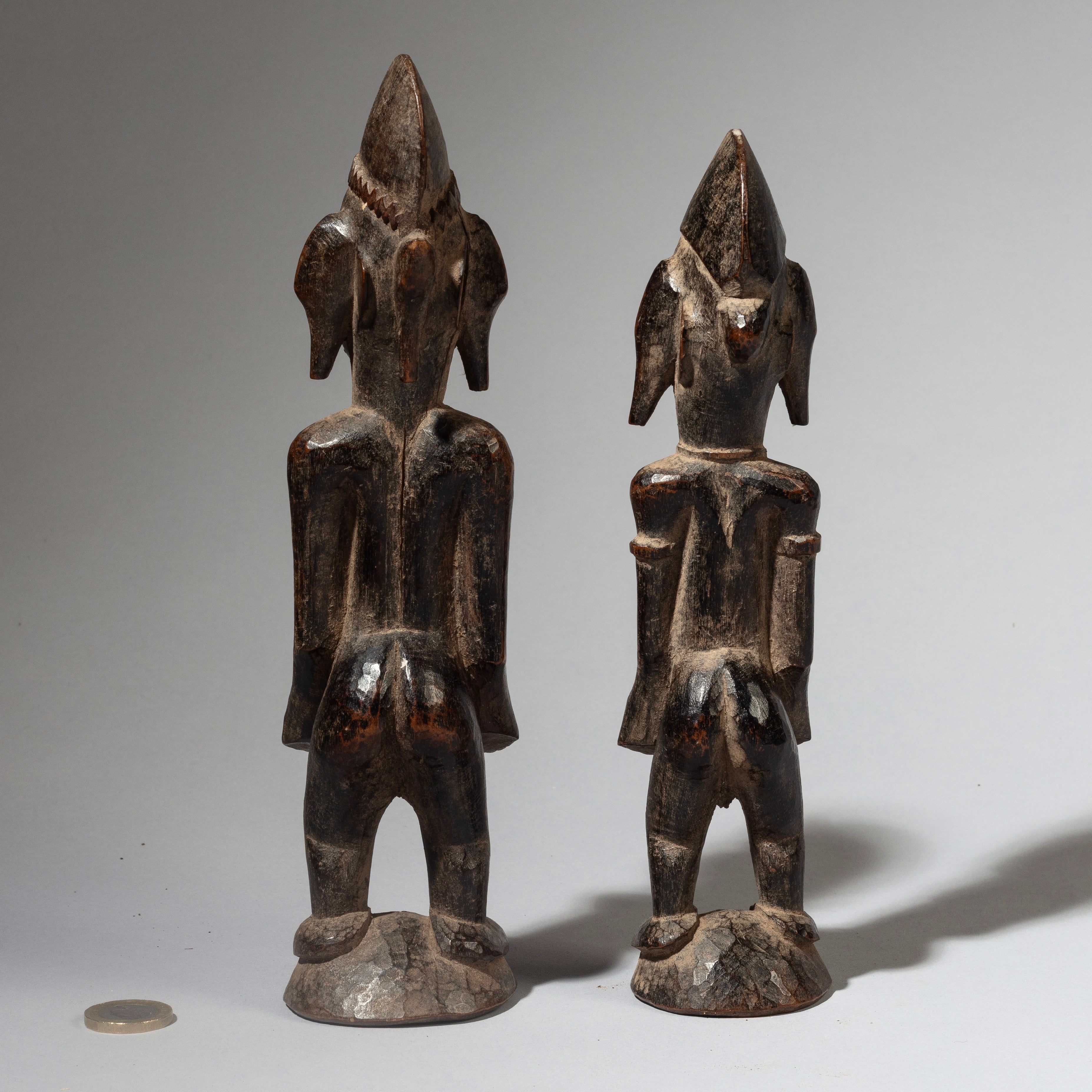 A REFINED PAIR OF ALTAR FIGURES, SENOUFO TRIBE iVORY COAST W.AFRICA  ( No 4293 )