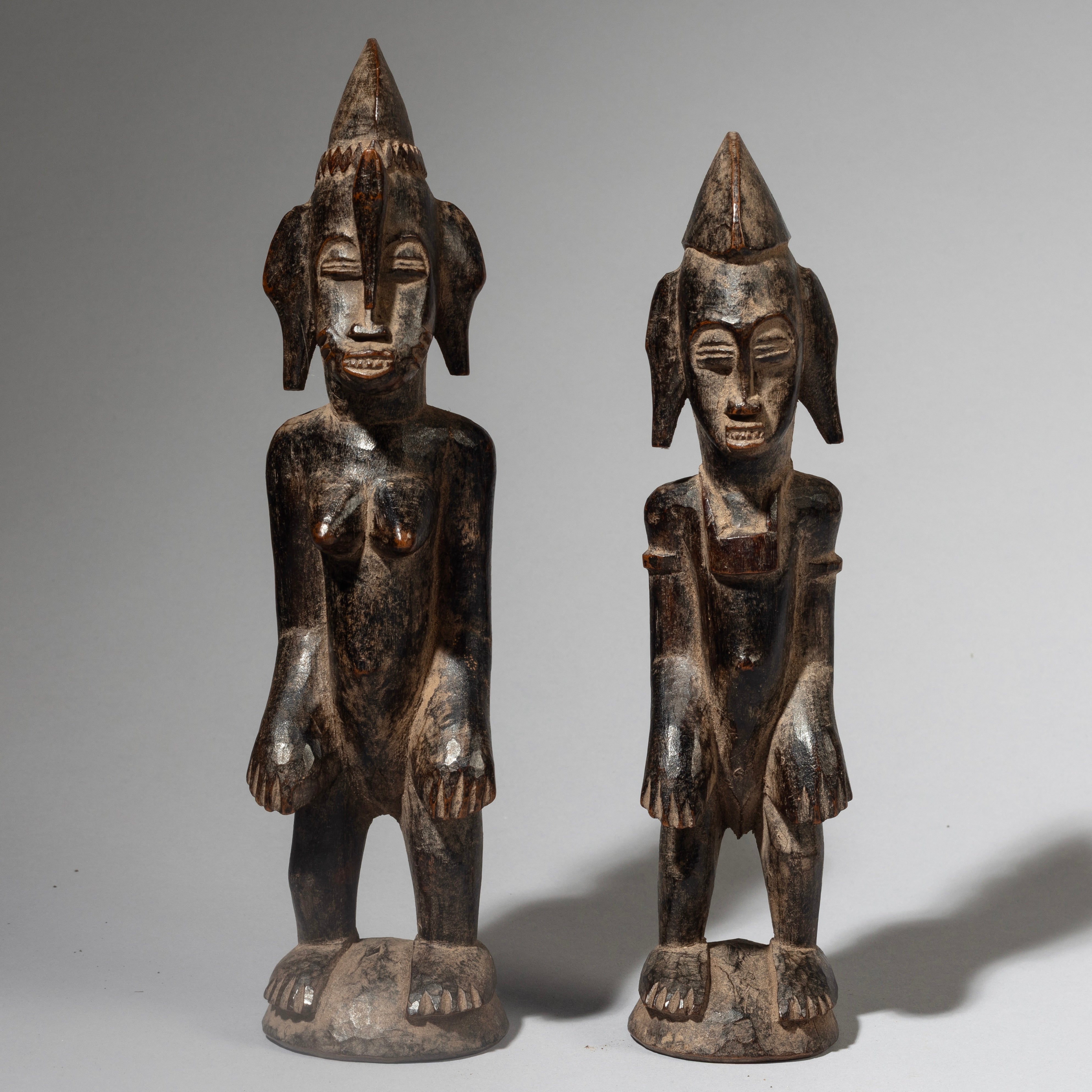 A REFINED PAIR OF ALTAR FIGURES, SENOUFO TRIBE iVORY COAST W.AFRICA  ( No 4293 )
