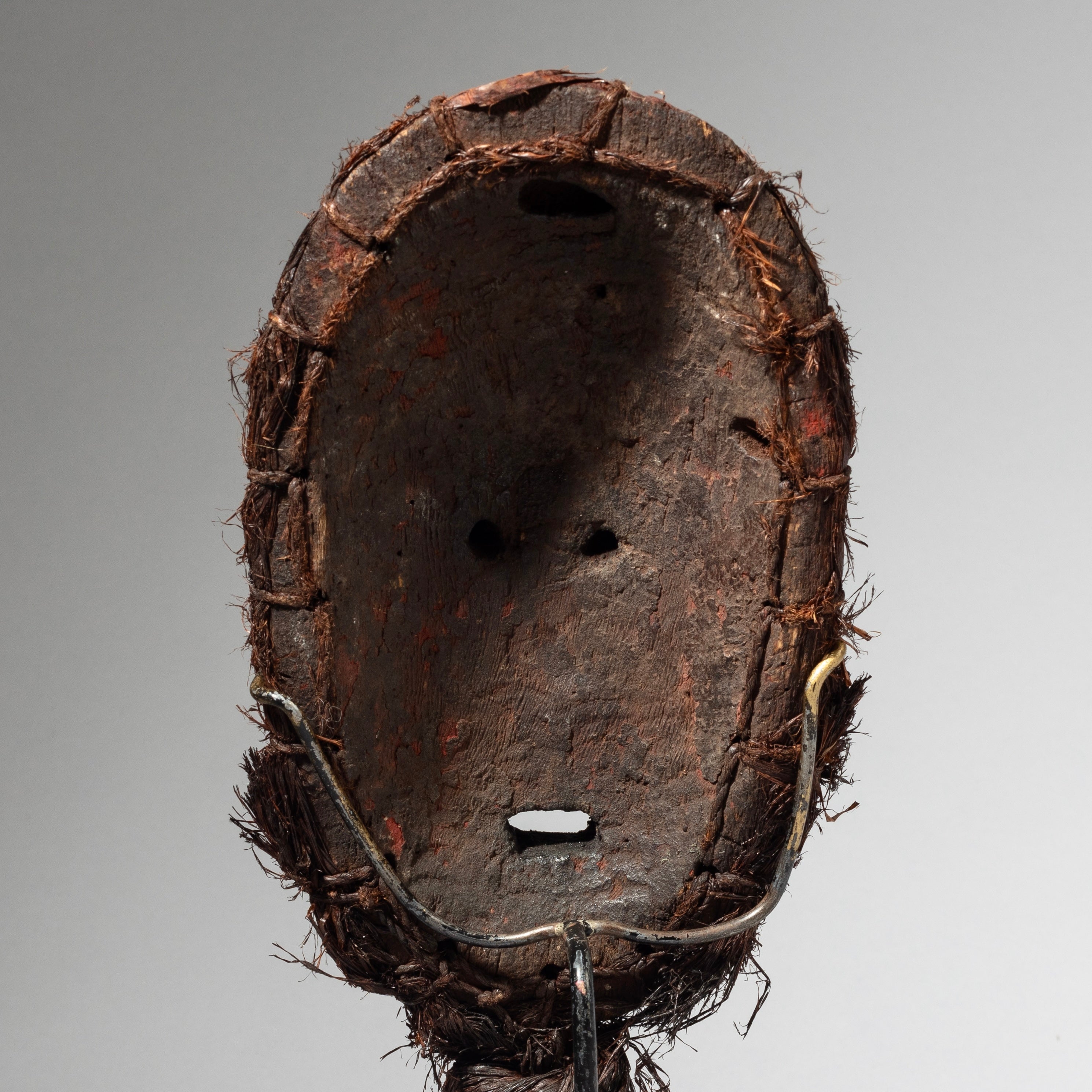 A VERY UNUSUAL RAFFIA  ENCRUSTED MASK  , LEGA TRIBE CONGO ( No 4269 )