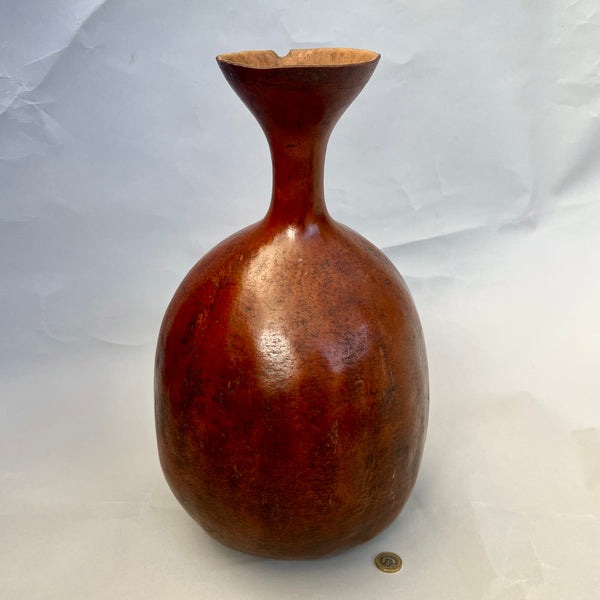 A ELEGANT SHAPELY TUTSI TRIBE MEDIUM CALABASH FROM RWANDA( No 1089)