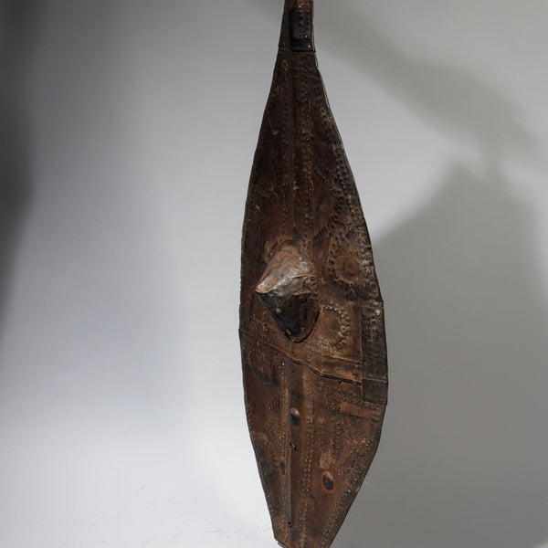 Sold AN EMBOSSED METAL SHIELD, DINKA TRIBE  E.AFRICA WITH GOOD AGE AND PATINA  ( No 4283 )