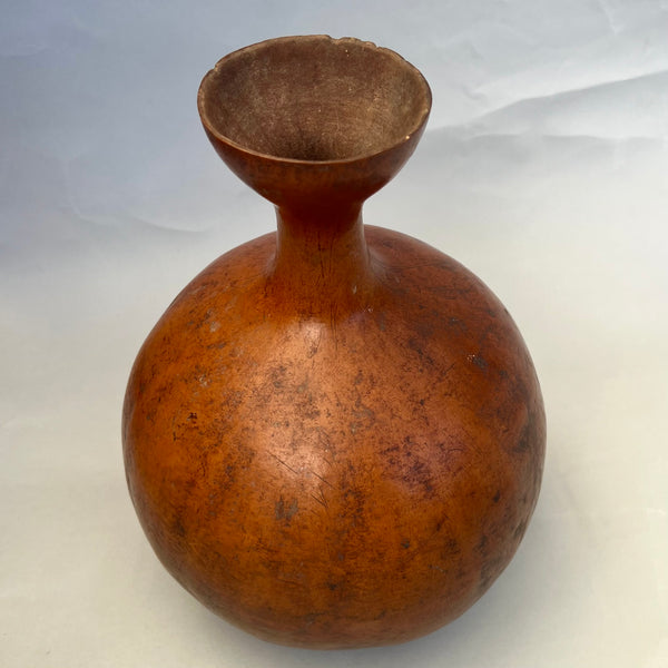 A GORGEOUS WELL USED MEDIUM CALABASH TUTSI TRIBE ( No 1090)