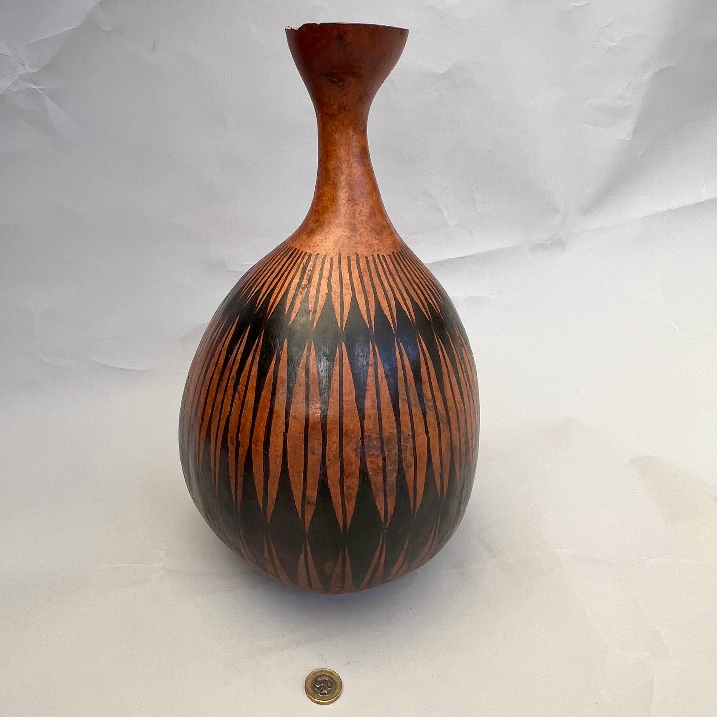 A LATGE TALL CALABASH FROM TUTSI TRIBE ( No 5193)