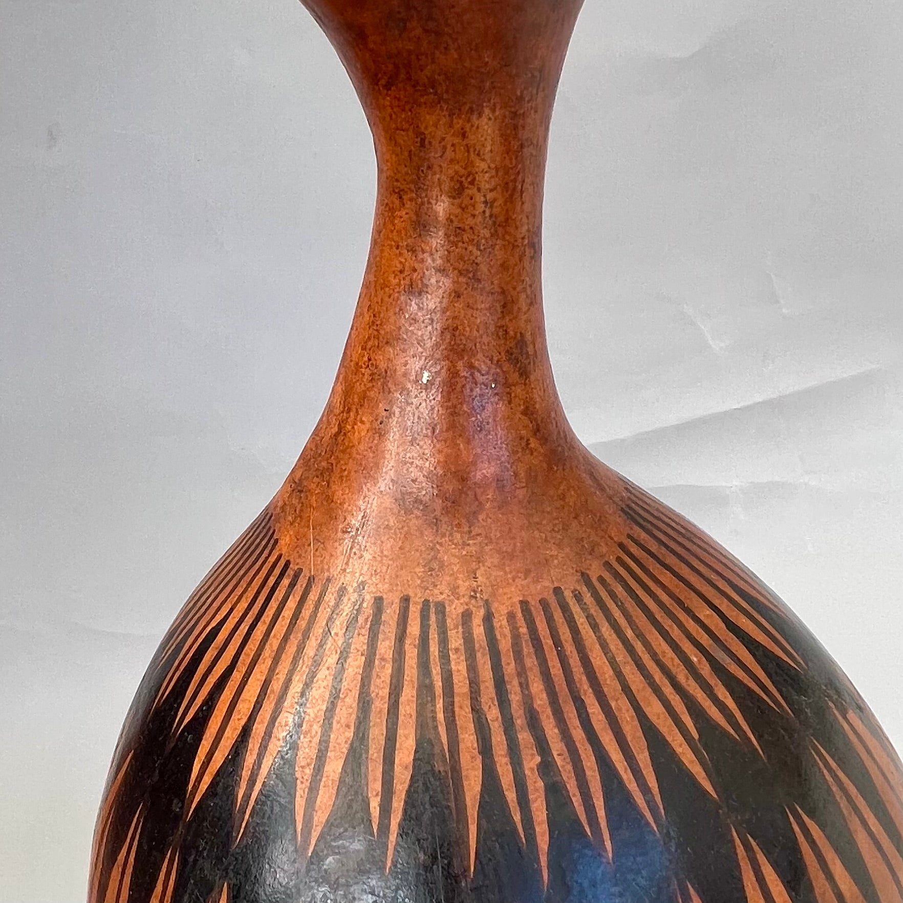 A LATGE TALL CALABASH FROM TUTSI TRIBE ( No 5193)