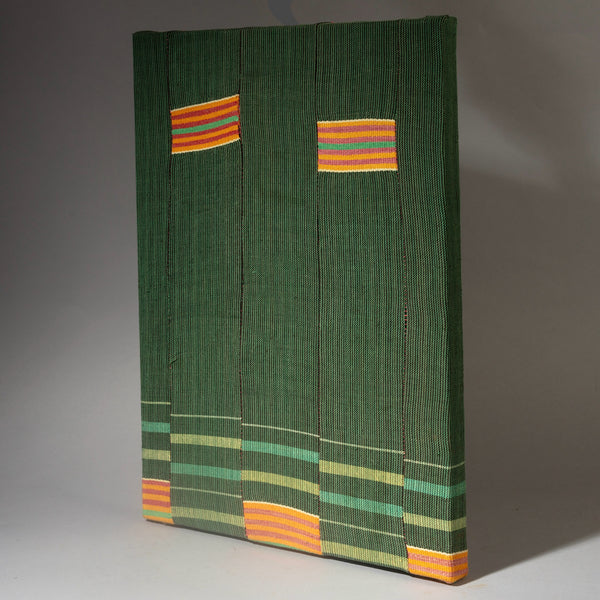 A CALMING MOUNTED EWE CLOTH FROM GHANA ( No 4332 )