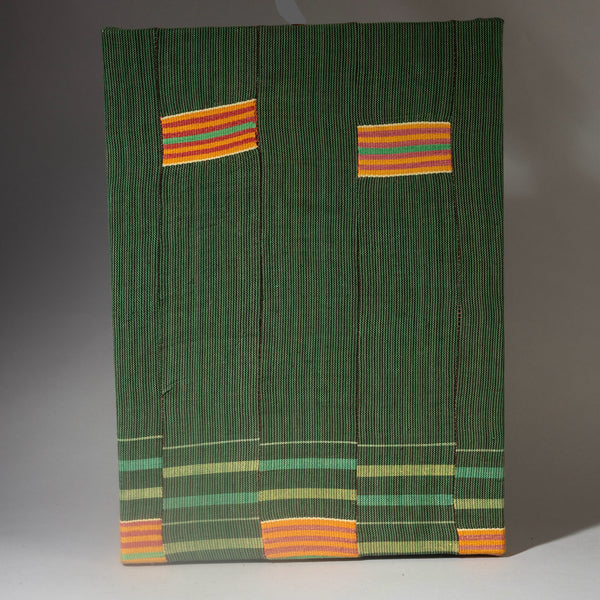 A CALMING MOUNTED EWE CLOTH FROM GHANA ( No 4332 )